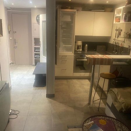 Only 60M To The Beach, 2 Bedroom Cozy Apartment, 80M2 Big Garden, Very Central 戛纳 外观 照片