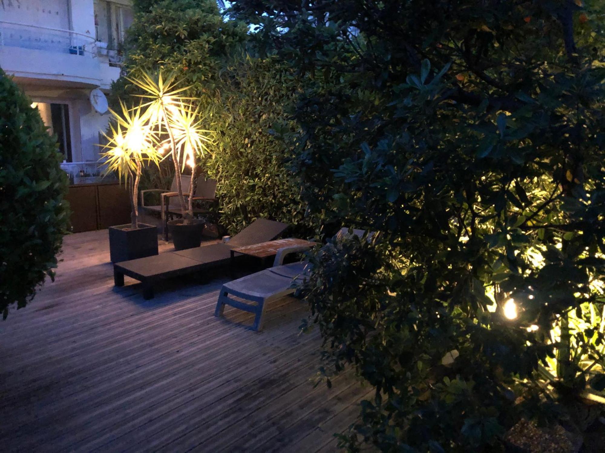 Only 60M To The Beach, 2 Bedroom Cozy Apartment, 80M2 Big Garden, Very Central 戛纳 外观 照片