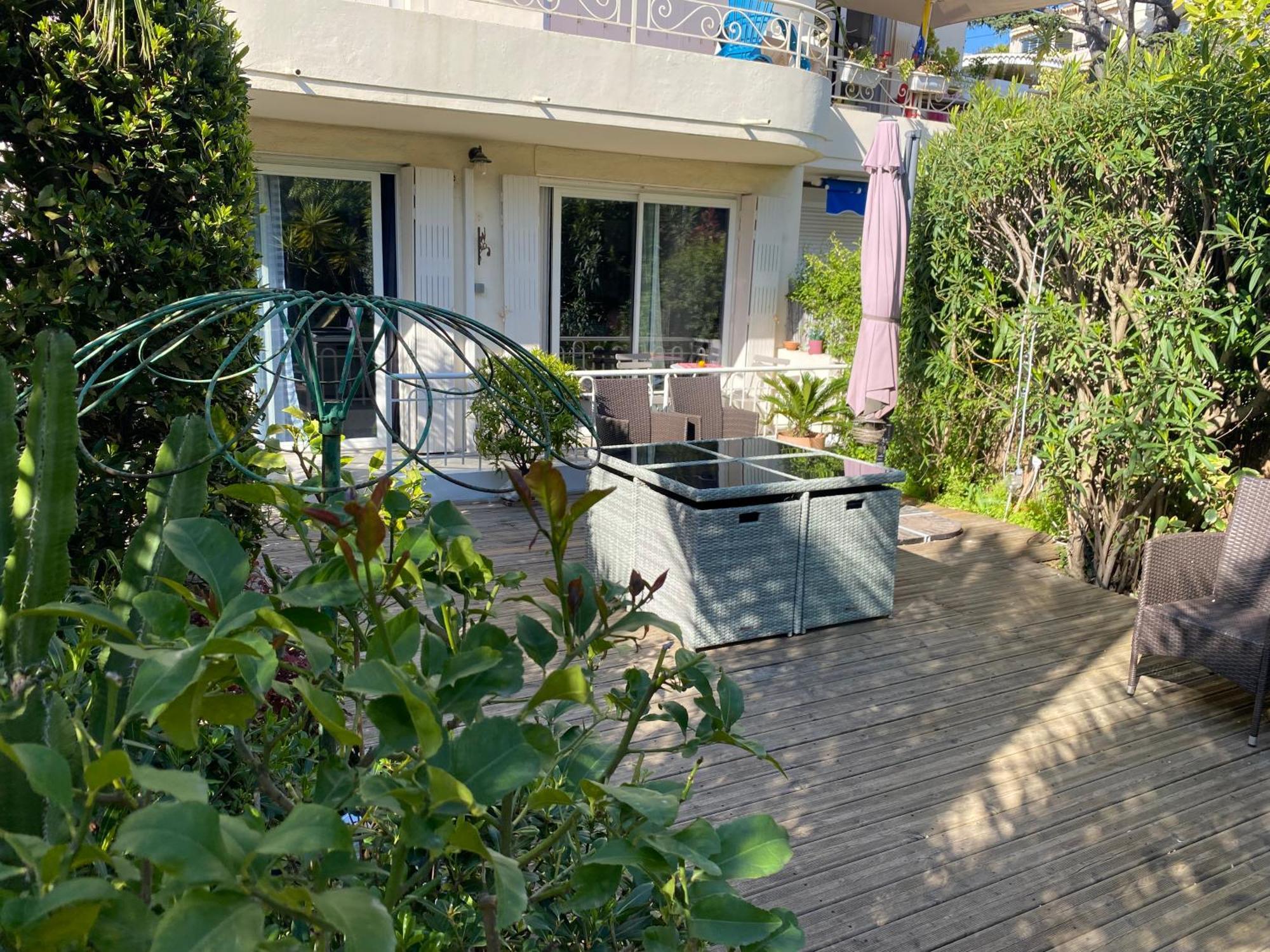 Only 60M To The Beach, 2 Bedroom Cozy Apartment, 80M2 Big Garden, Very Central 戛纳 客房 照片